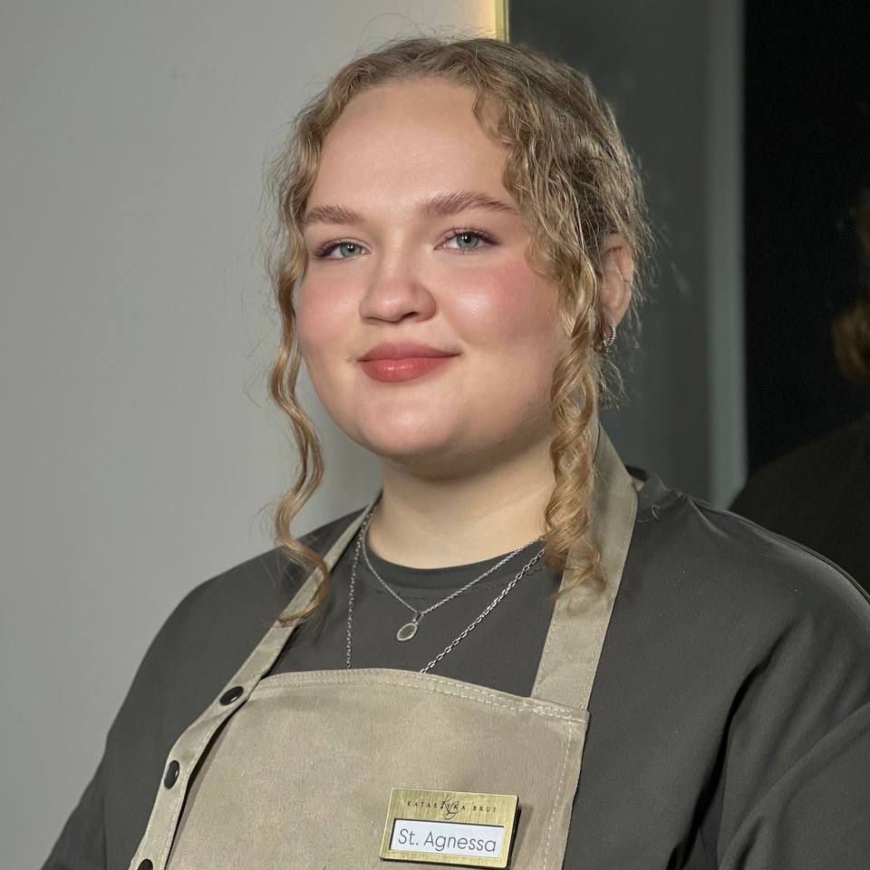 Manicure i pedicure – zabiegi kosmetyczne w Białymstoku